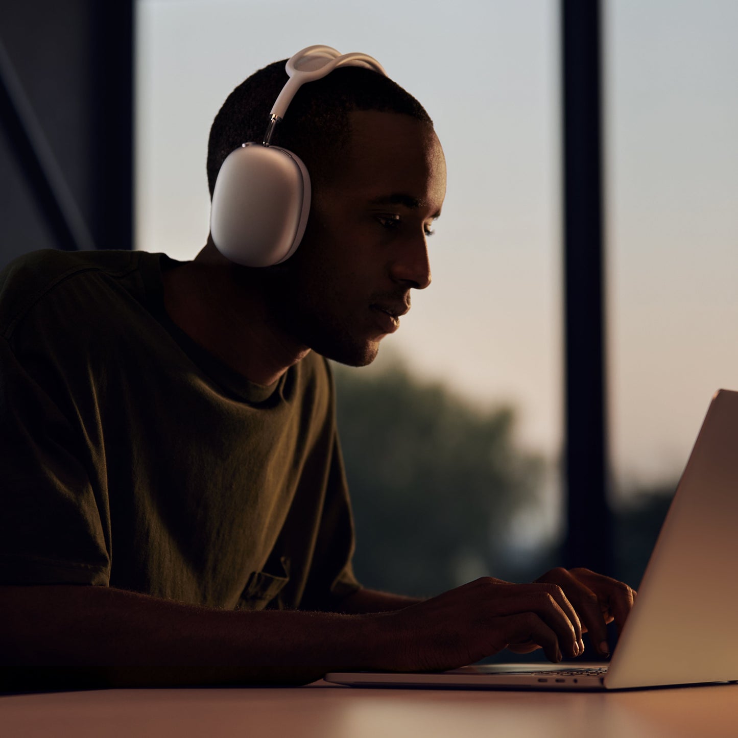 Airpods Max Space Gray