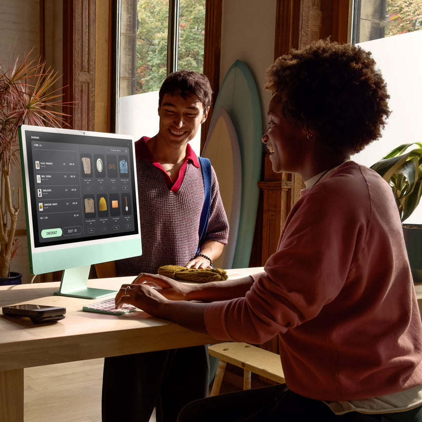 24 hüvelykes iMac Retina 4,5K kijelzővel: Apple M4 chip 10 magos CPU-val és 10 magos GPU-val, 1TB SSD, 16GB RAM, Magic Mouse, Magic Keyboard Touch ID-val - nemzetközi angol - ezüst CTO