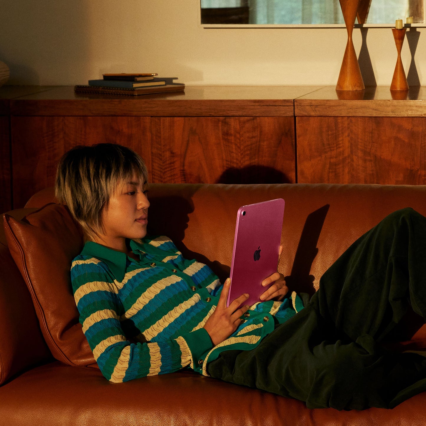 iPad_A16_WiFi_Pink_PDP_Image_Position_6__en-US