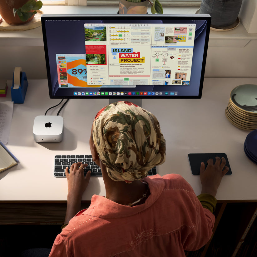 Mac_mini_M6_Silver_PDP_Image_Position_7__en-US